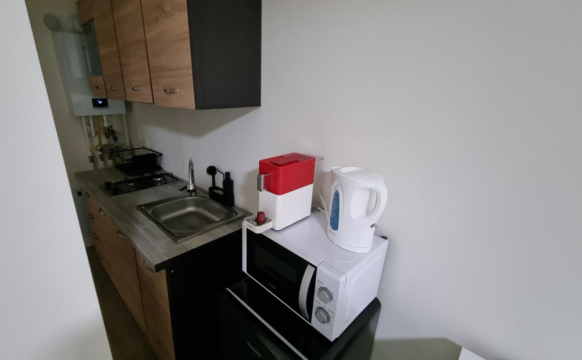Apartament Cwa 1 Aeroport Otopeni Exteriör bild